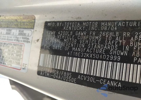 2005 Toyota Camry Le z USA, uszkodzony, nr VIN 4T1BE32KX5U402999